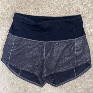 Metallic high waisted Lululemon shorts size 2 2”